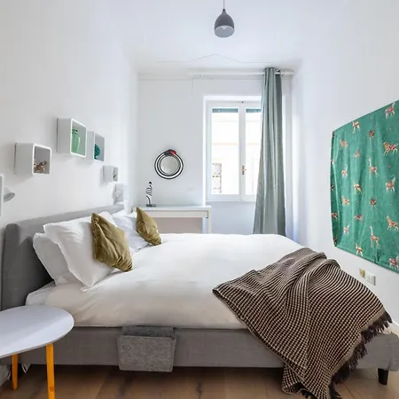 Urban Chic 2 Bedroom Vatican Escape Roma